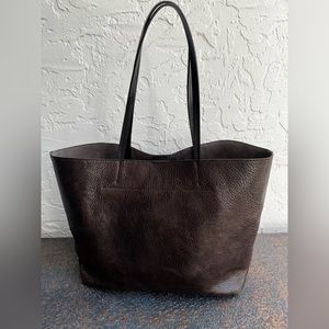 Classic Leather Tote Bag in Dark Brown